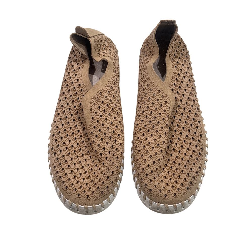 Hse jacobesen women’s slip-ons size 9